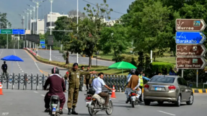 إسلام آباد تحت الإغلاق مع وصول مسؤولين أمريكيين وإيرانيين لمحادثات خفض التوتر