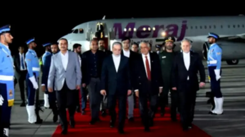 إيران تتمسك بـ"اللاءات النووية" وزيارة عراقجي لباكستان ثنائية فقط