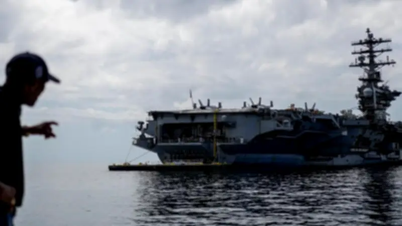 القبضة الأمريكية تشتد قبيل مفاوضات إسلام آباد.. اعتراض سفينة إيرانية بمضيق هرمز