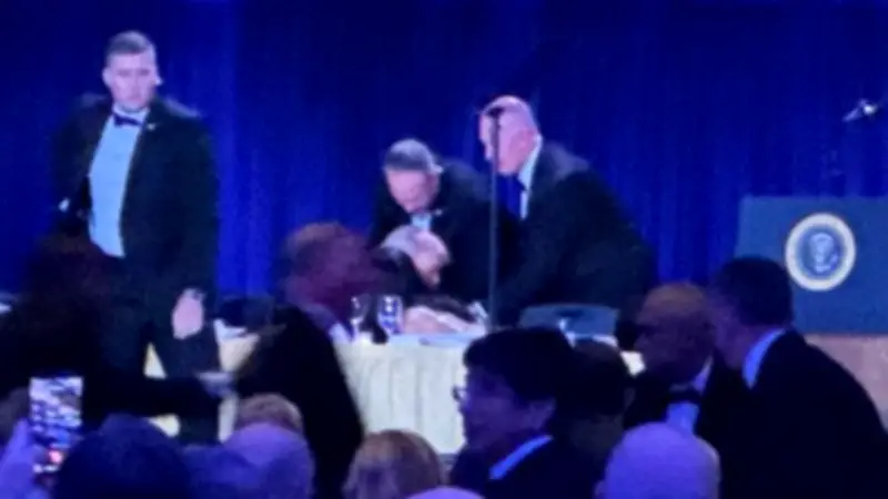 إطلاق نار في عشاء مراسلي البيت الأبيض وإجلاء ترمب والقبض على المشتبه به