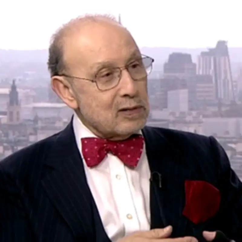 قضايا متشابكة تهدد مستقبل ستارمر في رئاسة الوزراء البريطانية