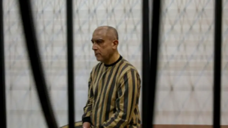 ظهور عاطف نجيب ابن عم الأسد في محكمة دمشق بتهم انتهاكات درعا