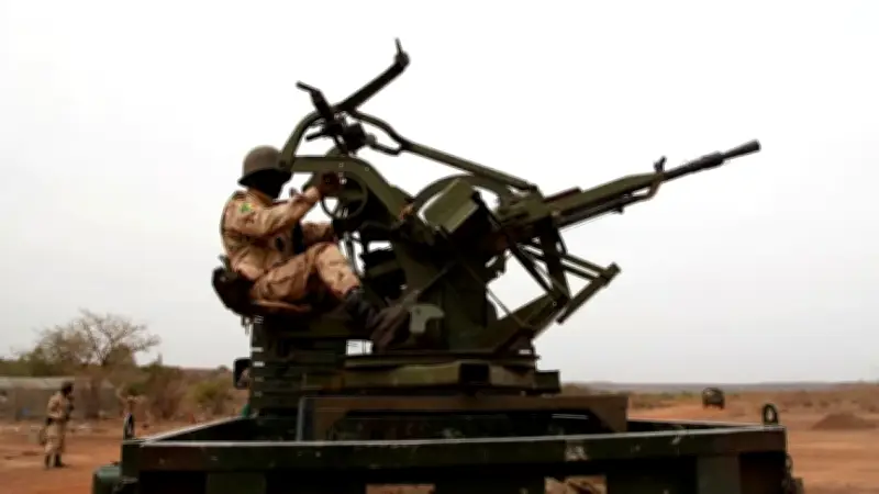 تجدد الاشتباكات قرب باماكو بعد هجمات منسقة في مالي