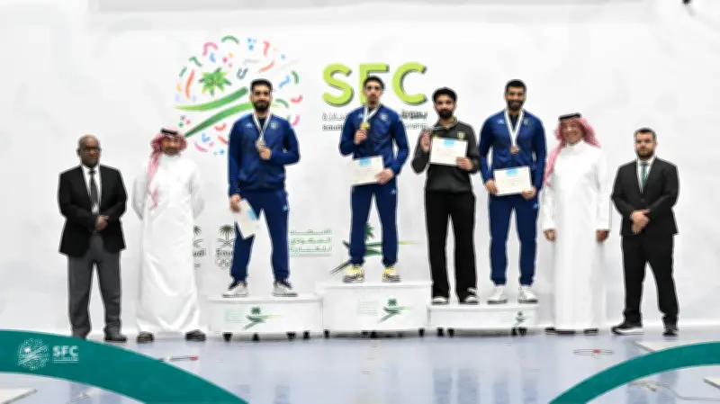 تتويج أبطال الجولة الماسية للمبارزة في الدمام بحضور رئيس الاتحاد