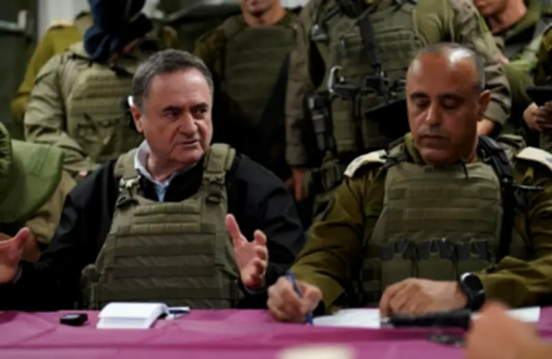 وزير الدفاع الإسرائيلي يهاجم نعيم قاسم وجوزيف عون ويحذر من حرق لبنان