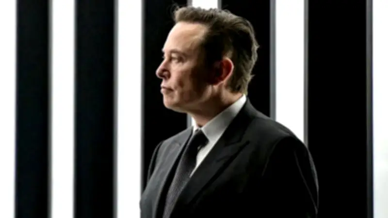 ماسك يعيد نشر تحذير قديم للجمهوريين بعد محاولتي اغتيال ترامب وكيرك