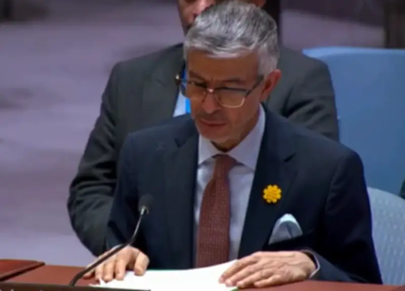 السعودية تدين الهجمات الإيرانية وتدعو لحماية مضيق هرمز