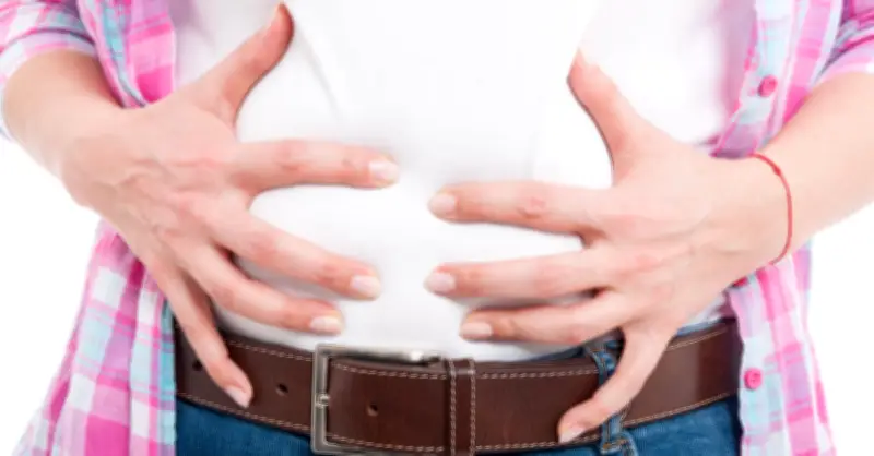 الانتفاخ: الأسباب والحلول لاضطراب هضمي شائع يؤثر على جودة الحياة