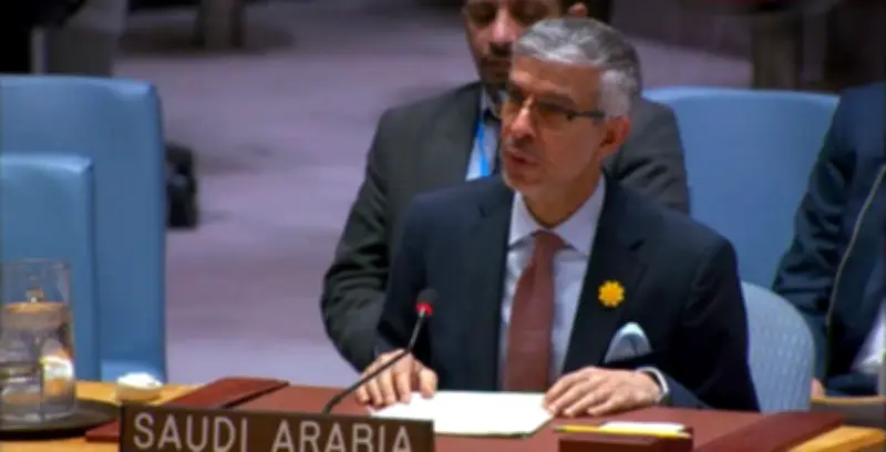 السعودية تؤكد أن أمن الملاحة في هرمز مسؤولية دولية