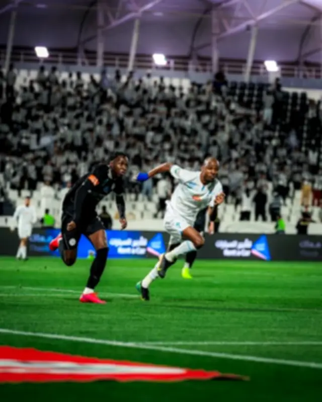 هدية سعدان تنقذ الشباب من الخسارة أمام الفتح في دوري روشن