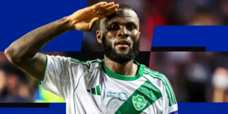 أيك أثينا ينفي رسمياً اهتمامه بضم فرانك كيسيه من الأهلي