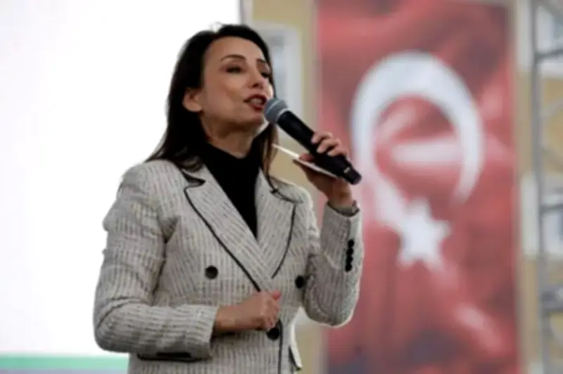 حزب موال للأكراد ينتقد حكومة أردوغان بسبب التردد في مسيرة السلام مع حزب العمال الكردستاني