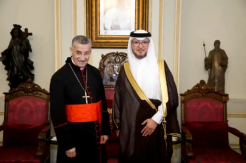 السفير السعودي يزور البطريرك الراعي ويؤكد دعم استقرار لبنان