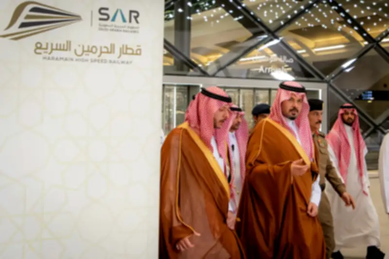 أمير المدينة يتفقد محطة قطار الحرمين استعداداً لموسم الحج