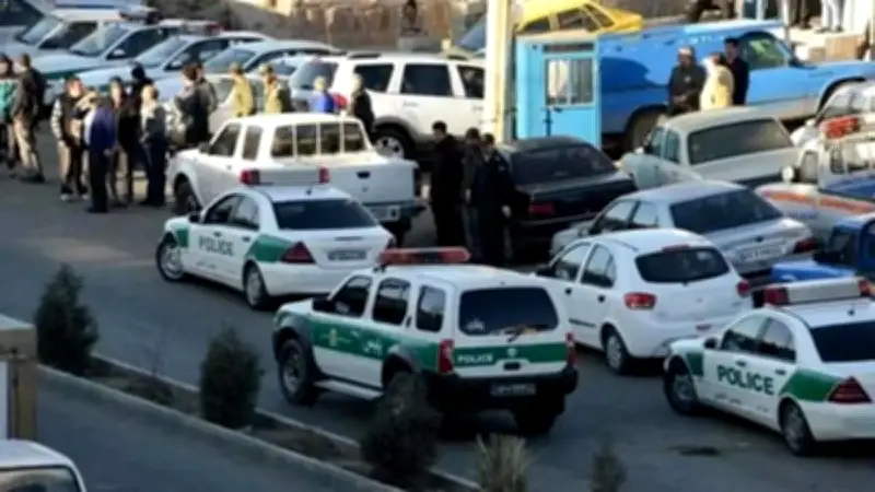 لغز المسلحين المجهولين.. دورية روتينية تتحول لمعركة نارية في إيران