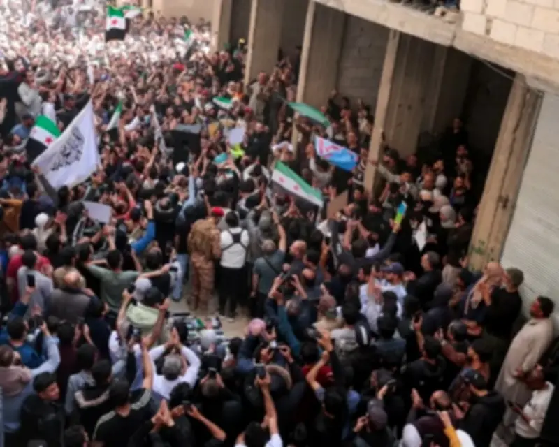 تحركات لمحاسبة قيادي سابق في مليشيات الأسد بتهم جرائم حرب