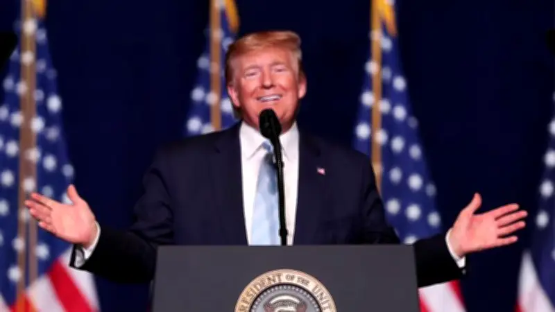 البيت الأبيض يعلن: ترامب يلقي خطاباً مهماً حول تطورات إيران اليوم