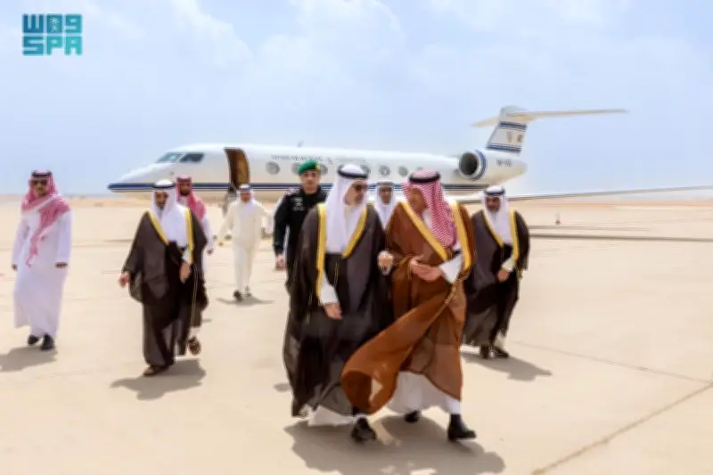 وزير خارجية الكويت يصل الرياض في زيارة رسمية لتعزيز العلاقات الثنائية