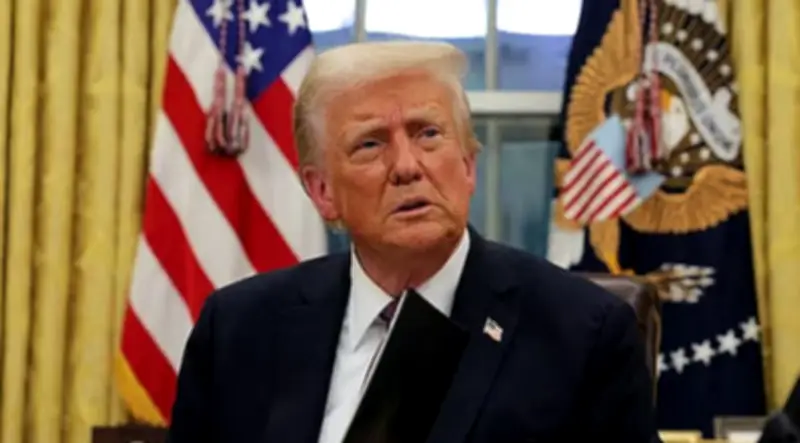 ترامب يدرس انسحاب الولايات المتحدة من حلف الناتو بشدة بعد انتقاده لتقاعس الحلفاء