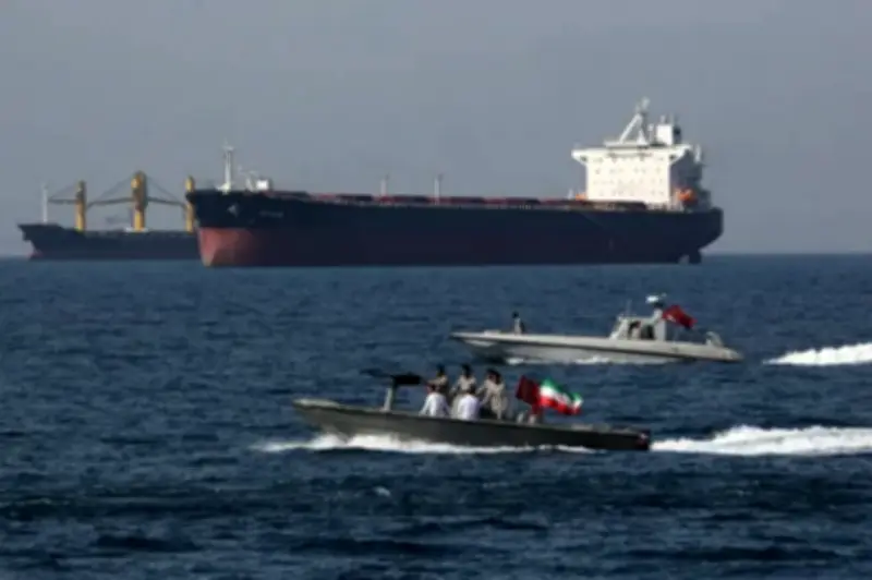 ترمب يهدد بإعادة إيران للعصر الحجري ويكشف عن طلب وقف إطلاق النار من رئيس جديد