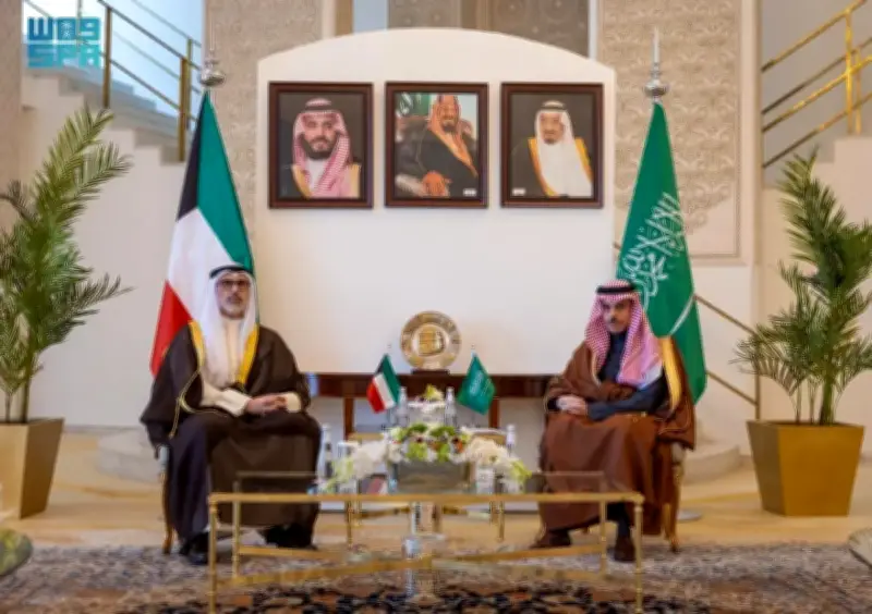 وزيرا خارجية السعودية والكويت يبحثان التطورات الإقليمية وتعزيز العلاقات الثنائية