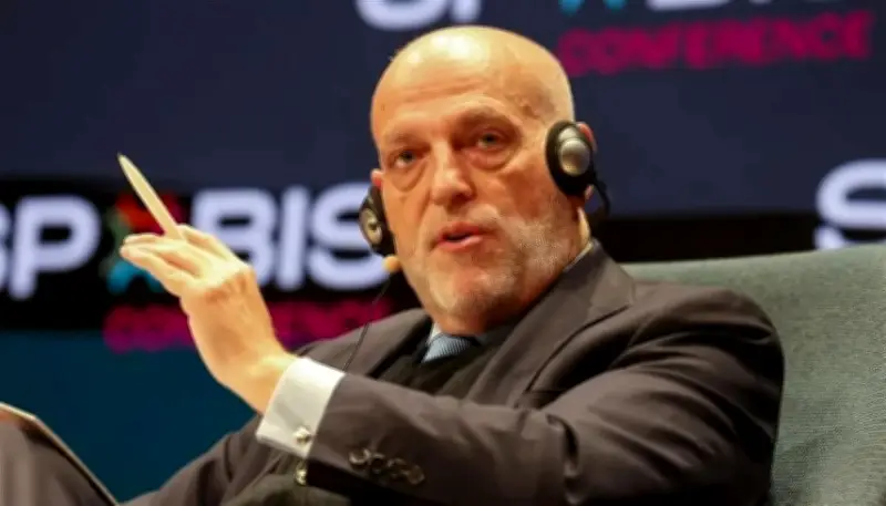 تيباس يدين الهتافات العنصرية في مباراة إسبانيا ومصر: سلوكيات غير مقبولة