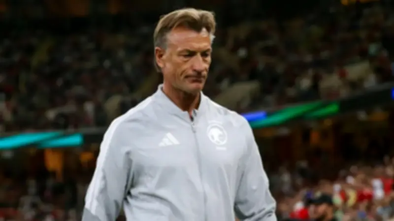 صرخة الجماهير السعودية: أين ذهب بريق الصقور الخضر؟ تراجع المنتخب يفرض مراجعة عاجلة