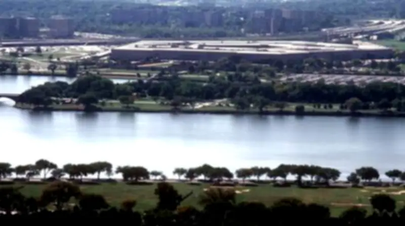 صحيفة واشنطن بوست تكشف عن إقالات كبرى تطال رئيس أركان الجيش الأمريكي وجنرالات بارزين