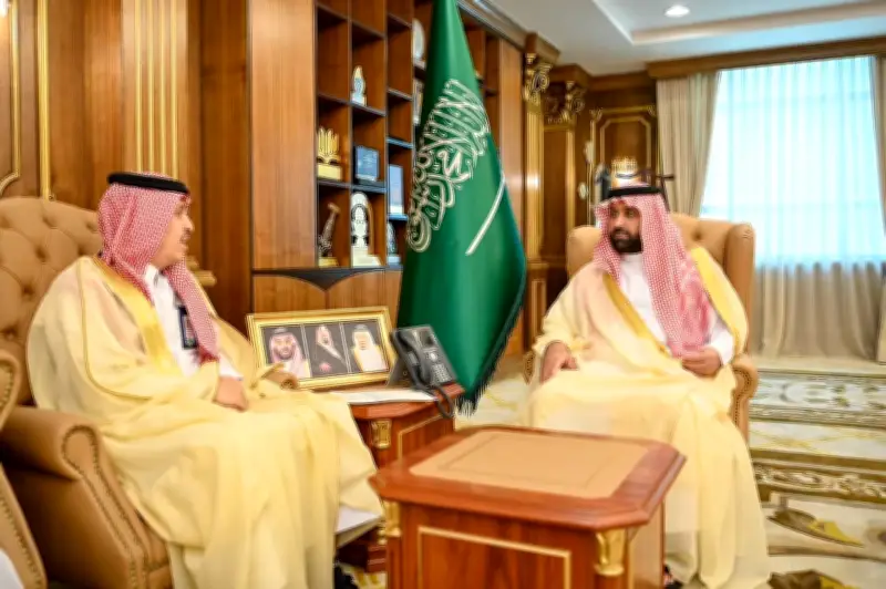 أمير جازان ونائبه يشددان على تعزيز منظومة النقل البري والبحري في المنطقة