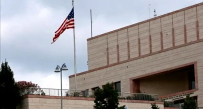 السفارة الأمريكية تتهم فصائل مسلحة موالية لإيران بمحاولة اغتيال دبلوماسيين في العراق