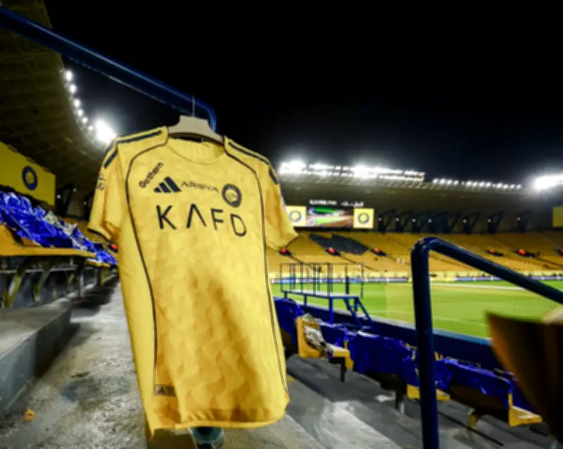 خبير قانوني يكشف: شرط وحيد لرفع الرقابة المالية عن نادي النصر