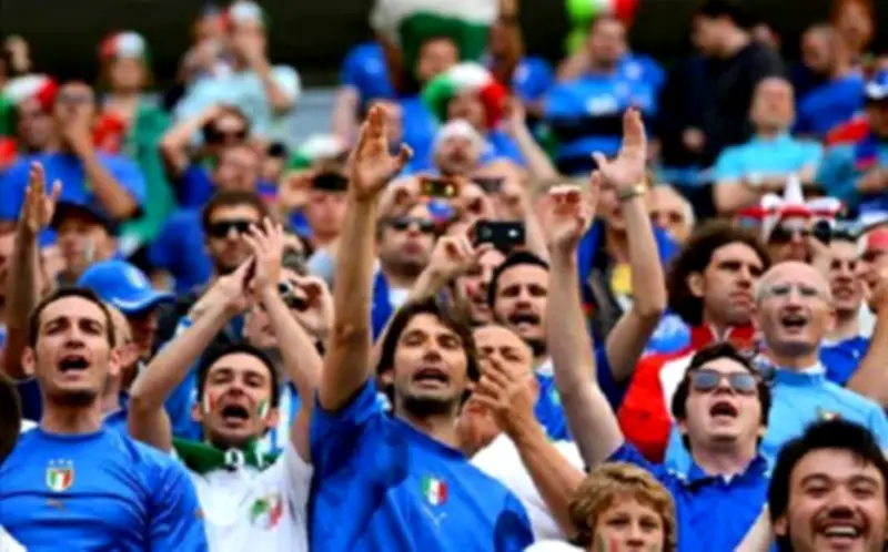 الاتحاد الكندي لكرة القدم يدعو جماهير إيطاليا لارتداء الأحمر بعد فشل التأهل للمونديال