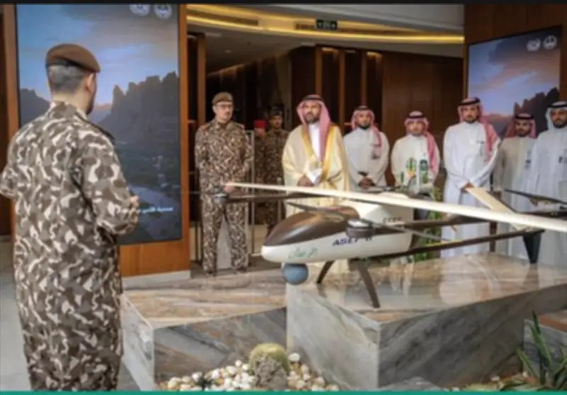 مساعد وزير الداخلية للتقنية يزور قيادة القوات الخاصة للأمن البيئي لتعزيز التعاون التكنولوجي