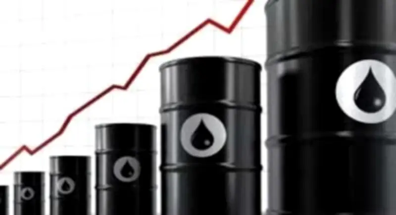 قفزة تاريخية في علاوات الخام الأمريكي مع تصاعد المنافسة العالمية على الإمدادات