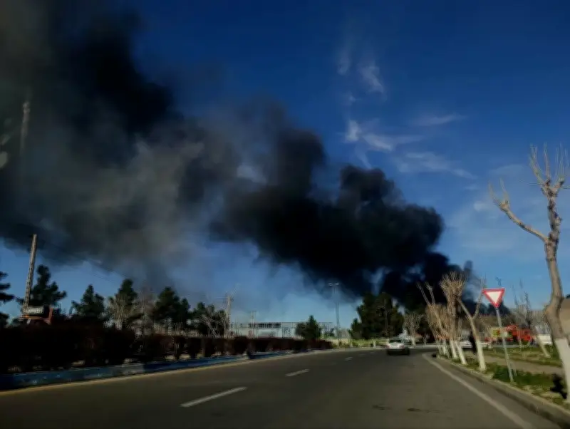 إيران ترفض وقف النار المؤقت وتشترط ضمانات دولية ورسوم أمنية في هرمز