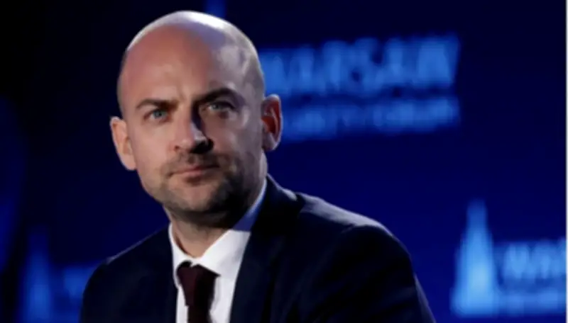 وزير خارجية فرنسا يحذر من تصعيد خطير بسبب استهداف منشآت الطاقة الإيرانية