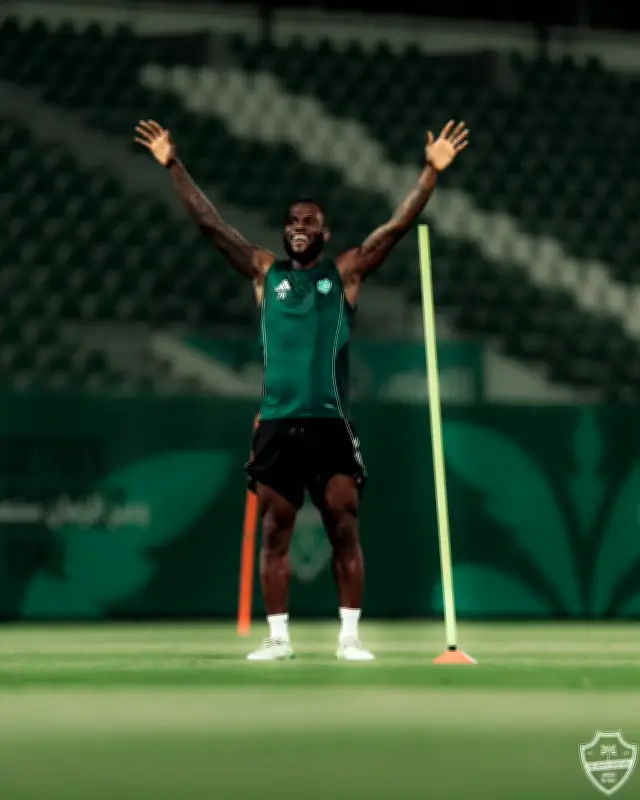 الأهلي يستعيد خدمات فرانك كيسيه قبل مواجهة الفيحاء في الدوري السعودي