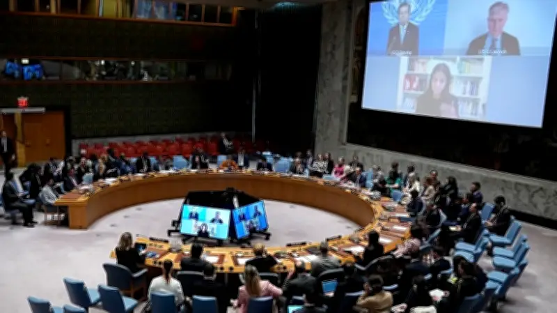 روسيا والصين تمنعان التفويض العسكري في قرار مجلس الأمن بشأن مضيق هرمز