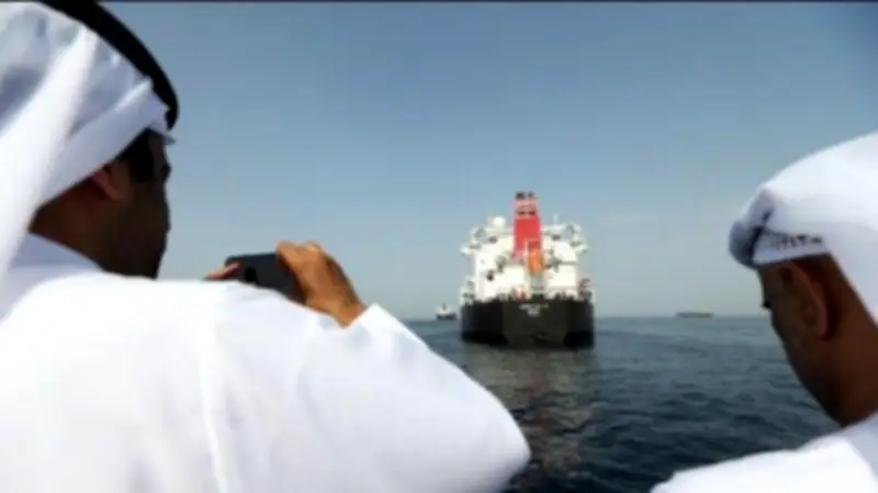 تقرير صحفي: مستقبل التجارة العالمية يتجاوز مضيق هرمز نحو بدائل خليجية وعالمية