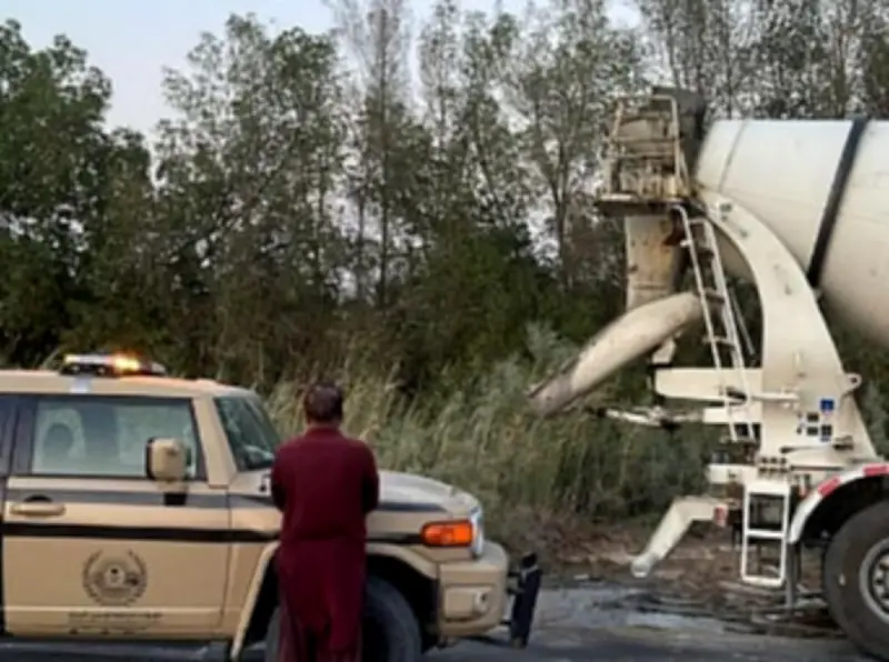 القوات الخاصة للأمن البيئي تضبط مقيمًا باكستانيًا بتهمة تلويث التربة في المنطقة الشرقية