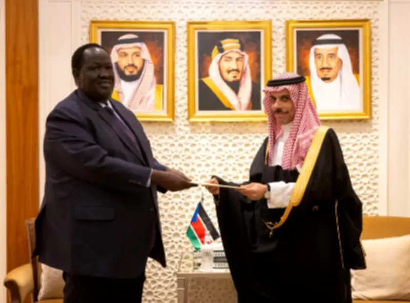 ولي العهد السعودي يتلقى رسالة مكتوبة من رئيس جنوب السودان لتعزيز العلاقات الثنائية