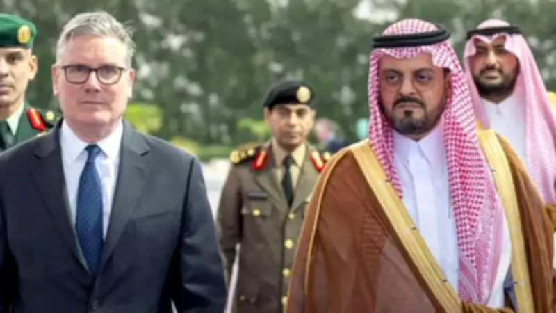 زيارة ستارمر إلى جدة: تعزيز الشراكة الاستراتيجية وضمان السلام الدائم في مضيق هرمز