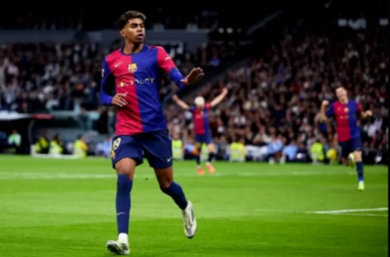 هانز فليك ودييجو سيميوني يعلنان التشكيلات الرسمية لمواجهة برشلونة وأتلتيكو مدريد في ربع نهائي دوري الأبطال