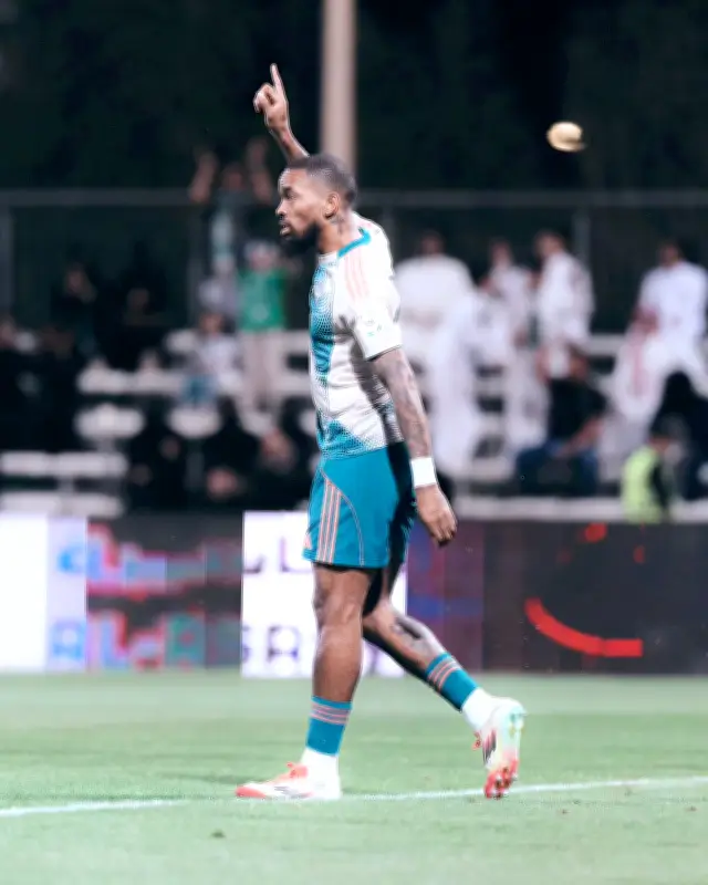 زلزال هلالي يهز مرمى الخلود.. والأهلي يفقد نقطتين والاتحاد ينهار أمام نيوم