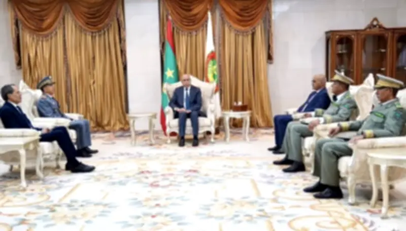 وفد عسكري مغربي برئاسة الفريق أول بريظ يزور نواكشوط ويستقبله الرئيس الموريتاني