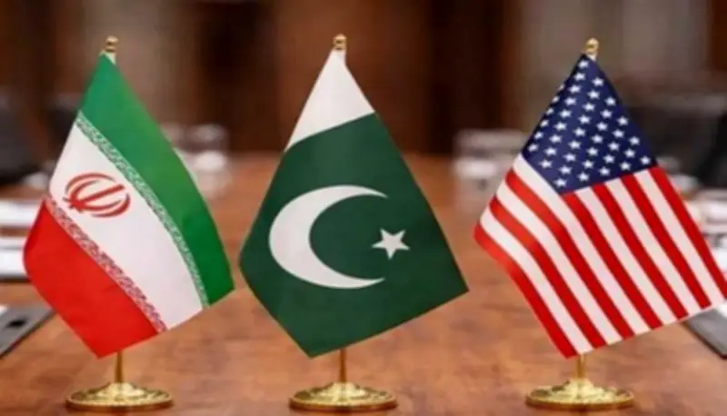 وصول وفد إيراني رفيع إلى إسلام آباد قبيل محادثات السلام وسط شروط متبادلة