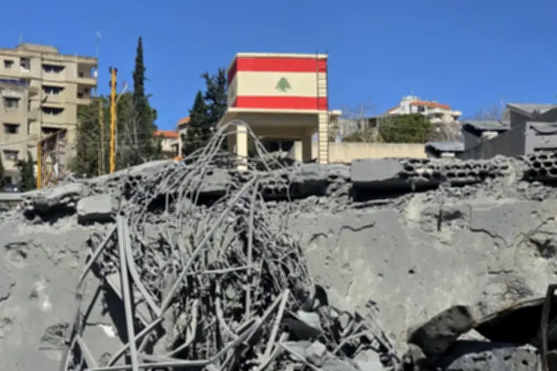دبلوماسيون لبنانيون وإسرائيليون يبحثون هاتفياً ترتيبات اجتماع واشنطن لتمهيد مفاوضات وقف النار