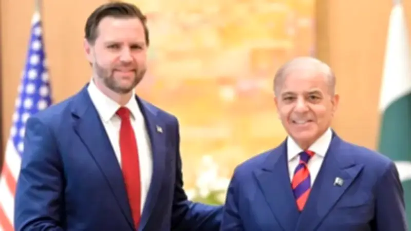 واشنطن تدفع باتجاه اتفاق تاريخي في إسلام آباد عبر محادثات فانس مع شريف