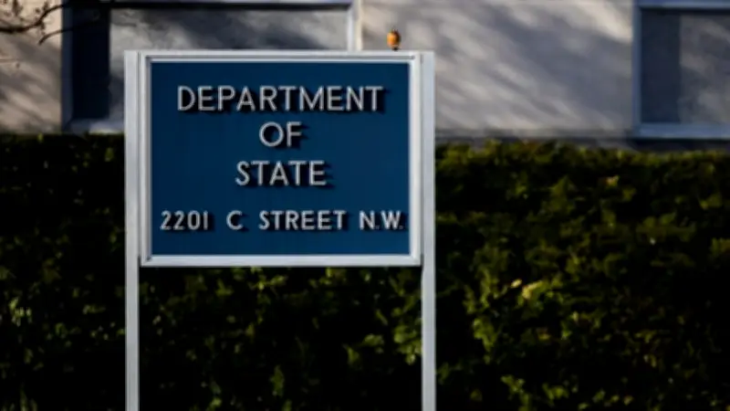 واشنطن تلغي إقامة ثلاثة إيرانيين بتهمة ارتباطهم بالنظام الإيراني