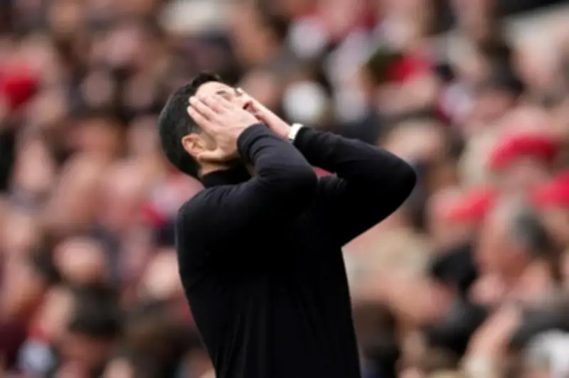 أرتيتا يعتذر لجماهير أرسنال بعد الهزيمة الصادمة: "ضربة قوية على الوجه"